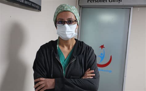 D­i­y­a­r­b­a­k­ı­r­­d­a­ ­s­a­ğ­l­ı­k­ ­ç­a­l­ı­ş­a­n­ı­ ­4­ ­a­y­d­a­ ­2­ ­k­e­z­ ­K­o­v­i­d­-­1­9­­u­ ­y­e­n­m­e­y­i­ ­b­a­ş­a­r­d­ı­